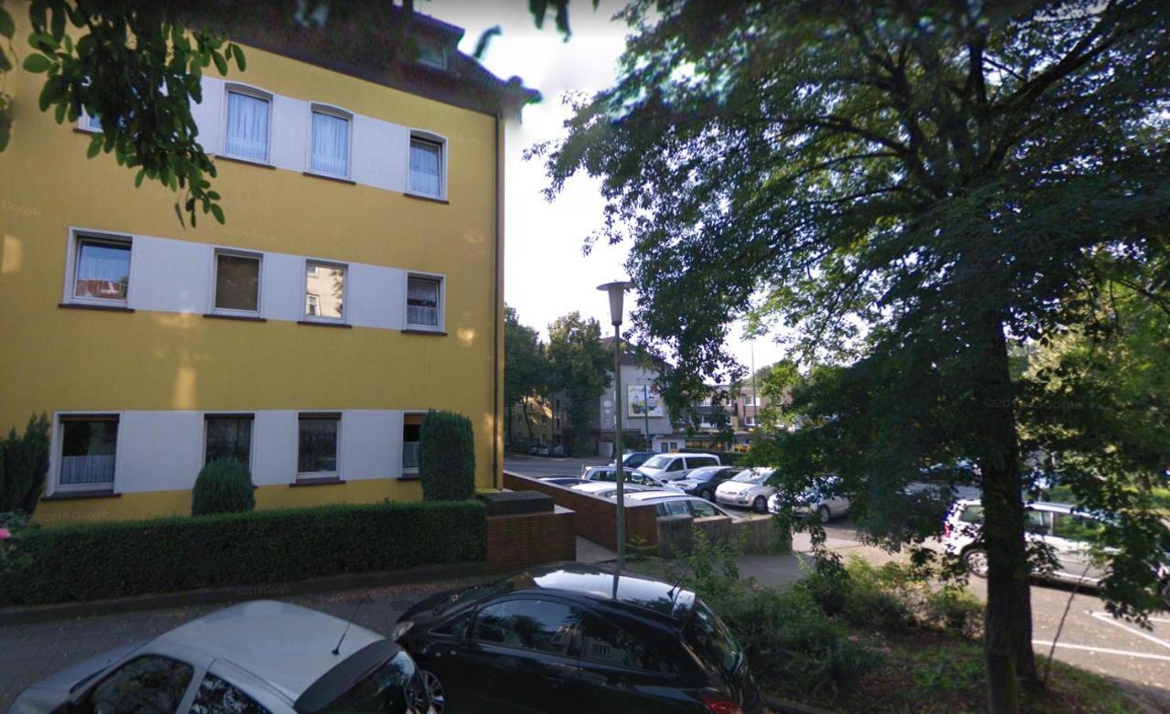 Sapphire Apartment: Free Parking + Netflix + Bathtub Essen Extérieur photo