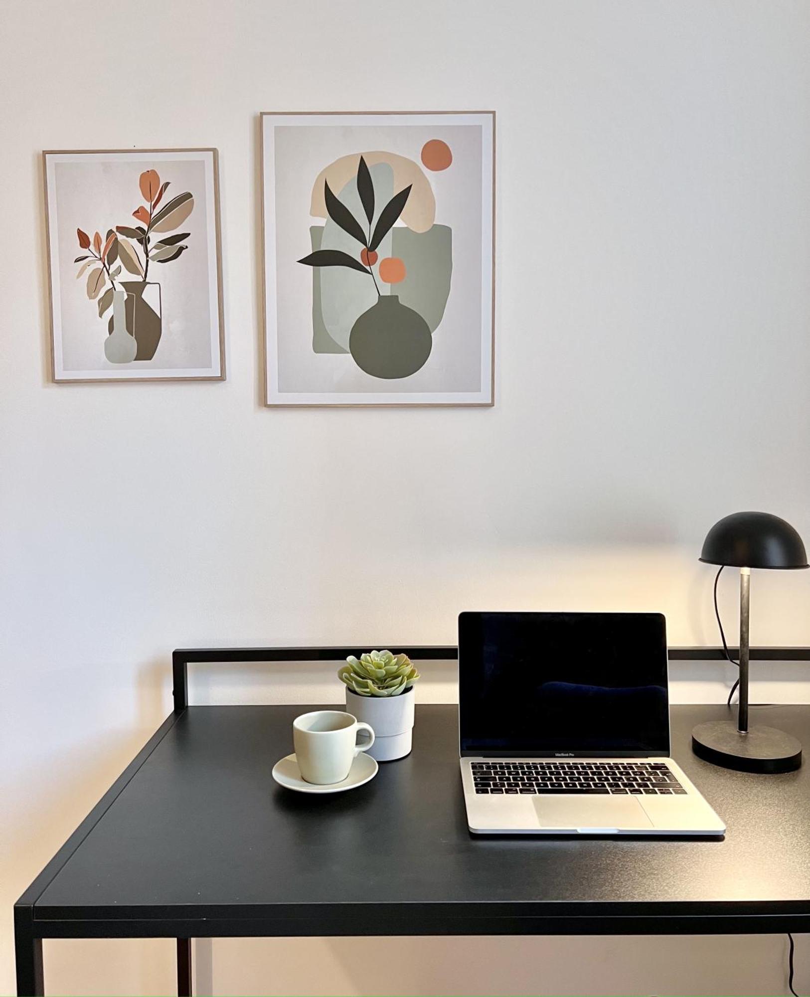 Sapphire Apartment: Free Parking + Netflix + Bathtub Essen Extérieur photo