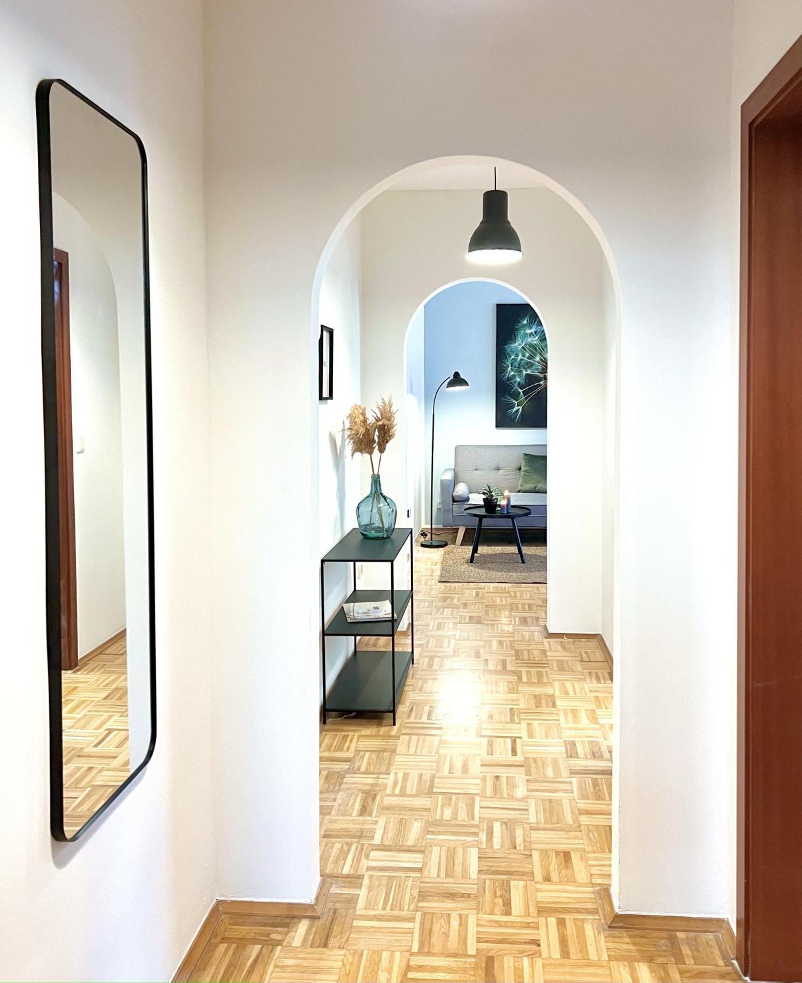 Sapphire Apartment: Free Parking + Netflix + Bathtub Essen Extérieur photo